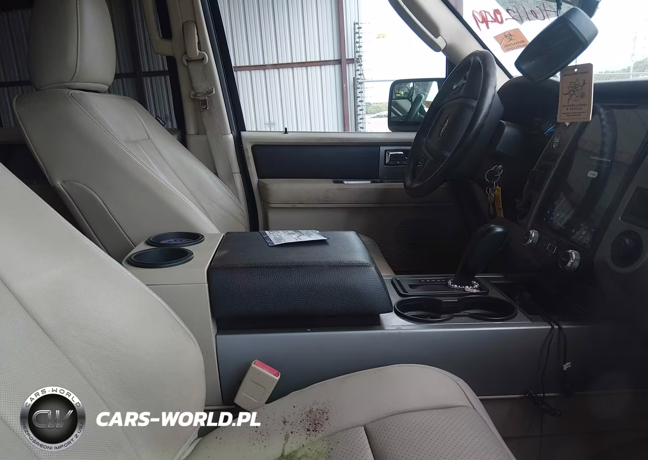 2015 Ford Expedition Xlt VIN:1FMJU1HT3FEF25073 - 5