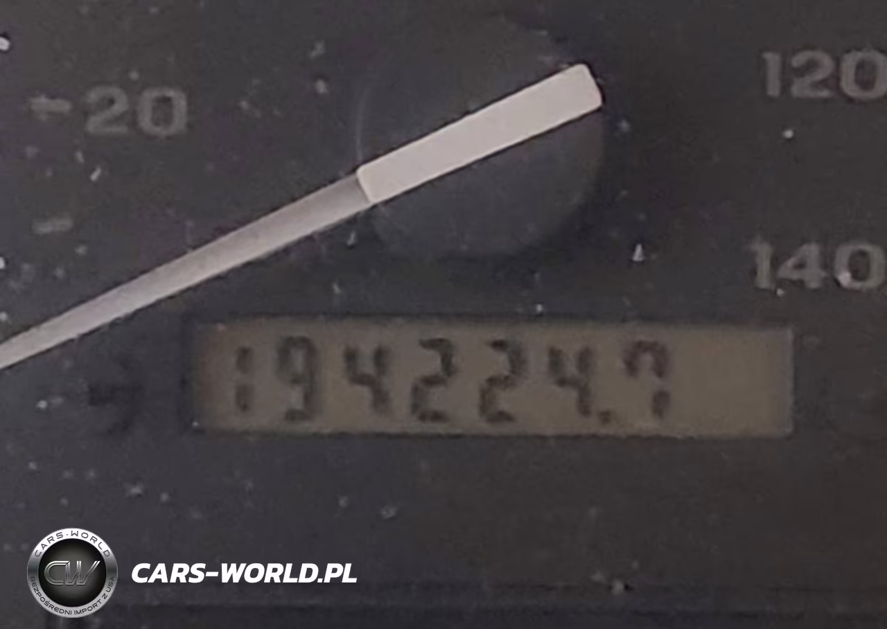 1993 Ford Bronco U100 VIN:1FMEU15N4PLA25427 - 16