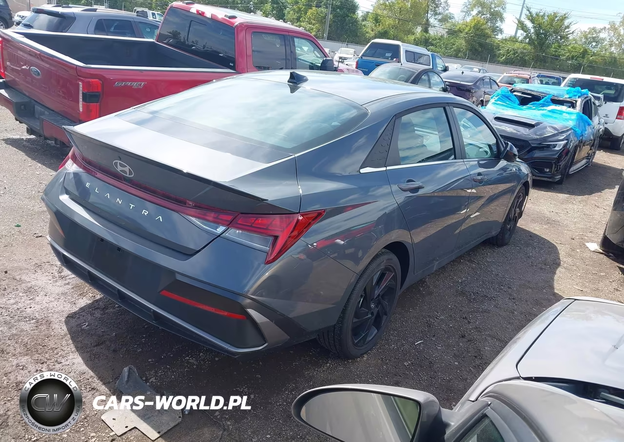 2026 Hyundai Elantra Sel Sport Premium VIN:KMHLS4DG7TU209587 - 4