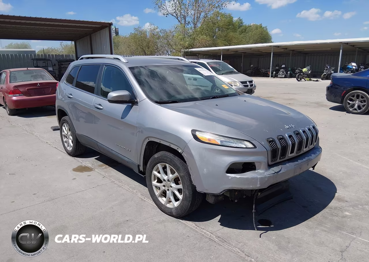 2016 Jeep Cherokee Latitude VIN:1C4PJLCS3GW126645 - 1