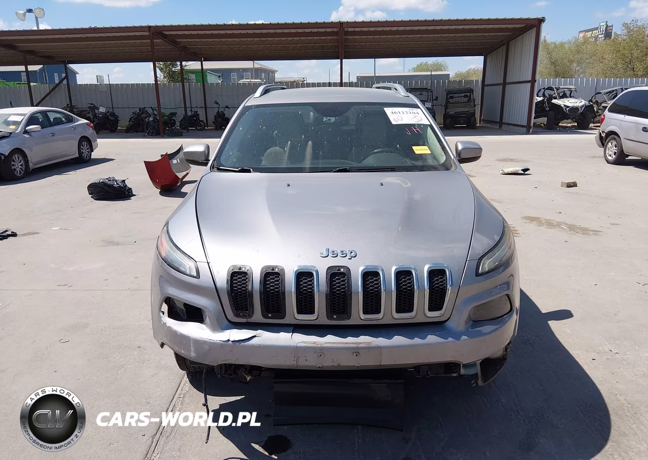 2016 Jeep Cherokee Latitude VIN:1C4PJLCS3GW126645 - 13