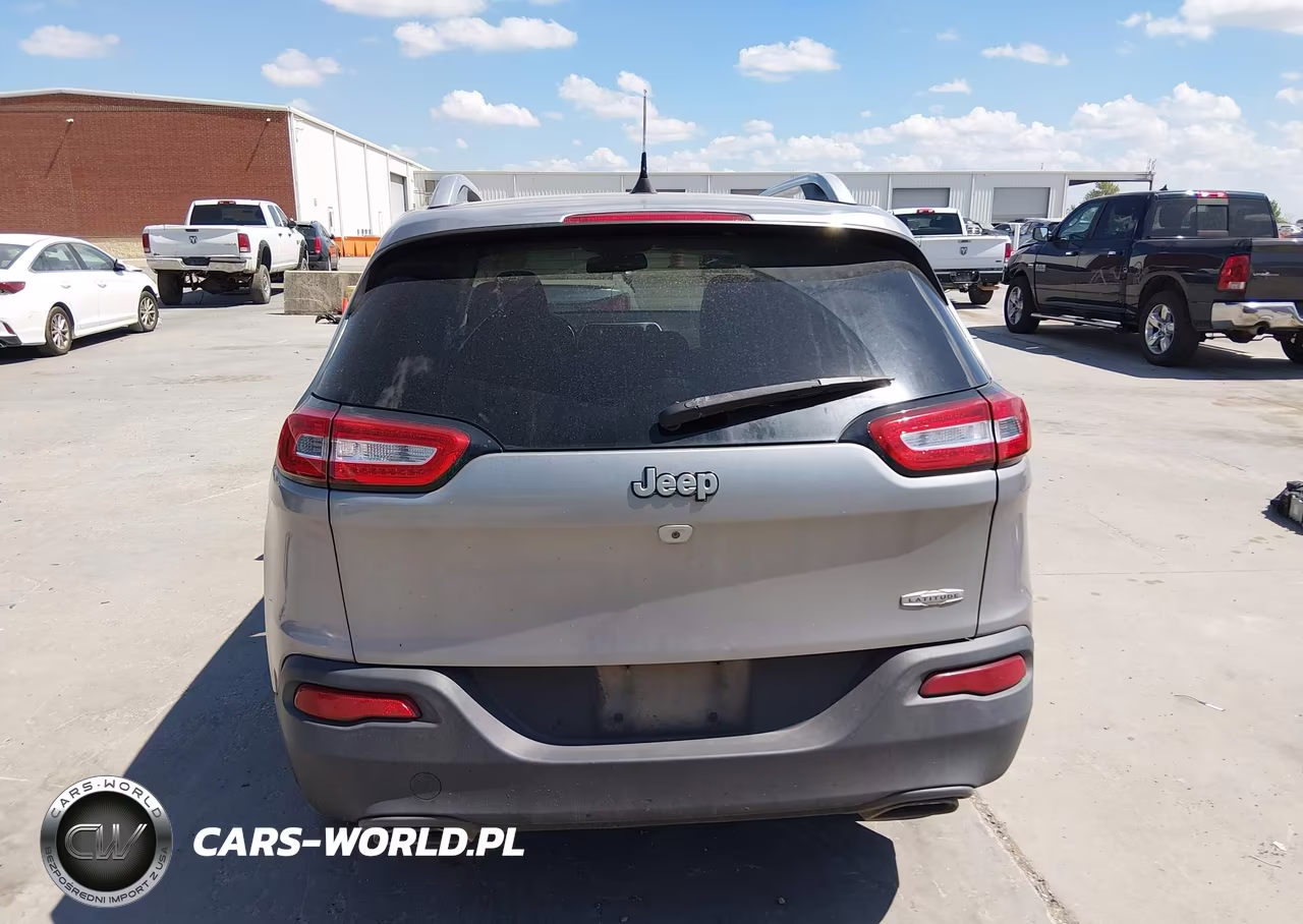 2016 Jeep Cherokee Latitude VIN:1C4PJLCS3GW126645 - 17