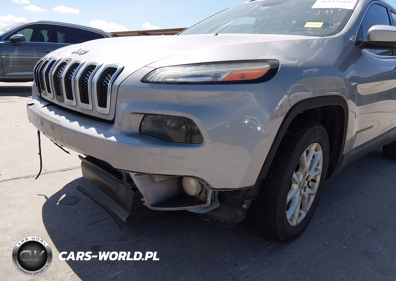 2016 Jeep Cherokee Latitude VIN:1C4PJLCS3GW126645 - 19