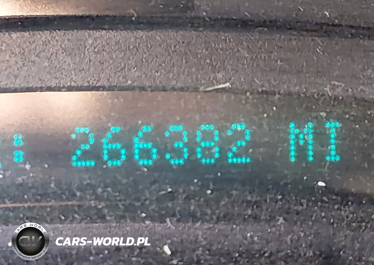 2004 Chevrolet Tahoe Ls VIN:1GNEK13ZX4R100308 - 12