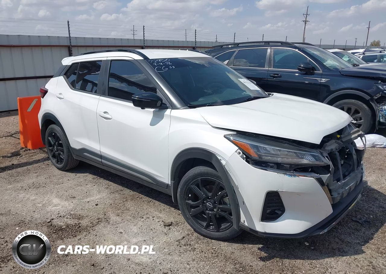 2022 Nissan Kicks Sr Xtronic Cvt