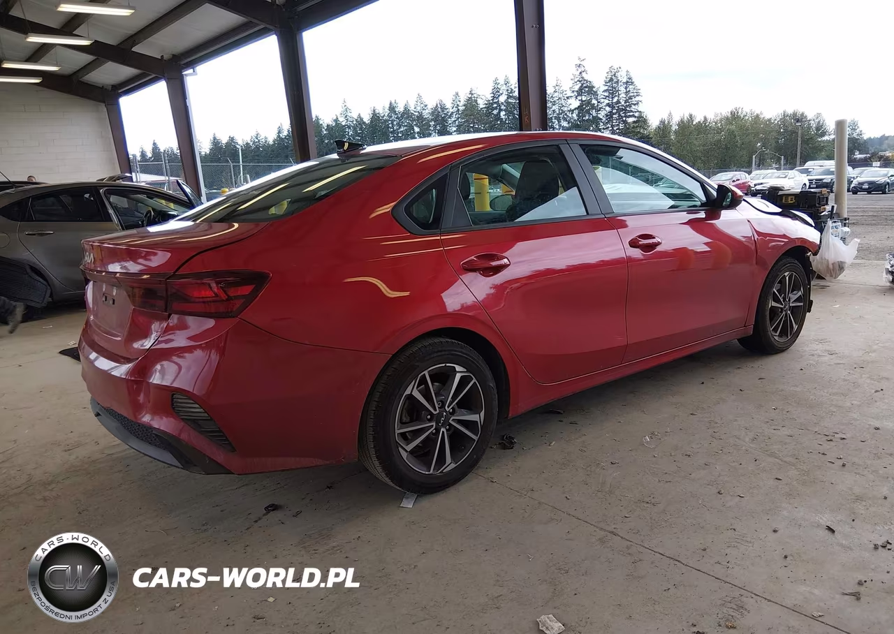 2023 Kia Forte Lxs VIN:3KPF24AD8PE611229 - 4