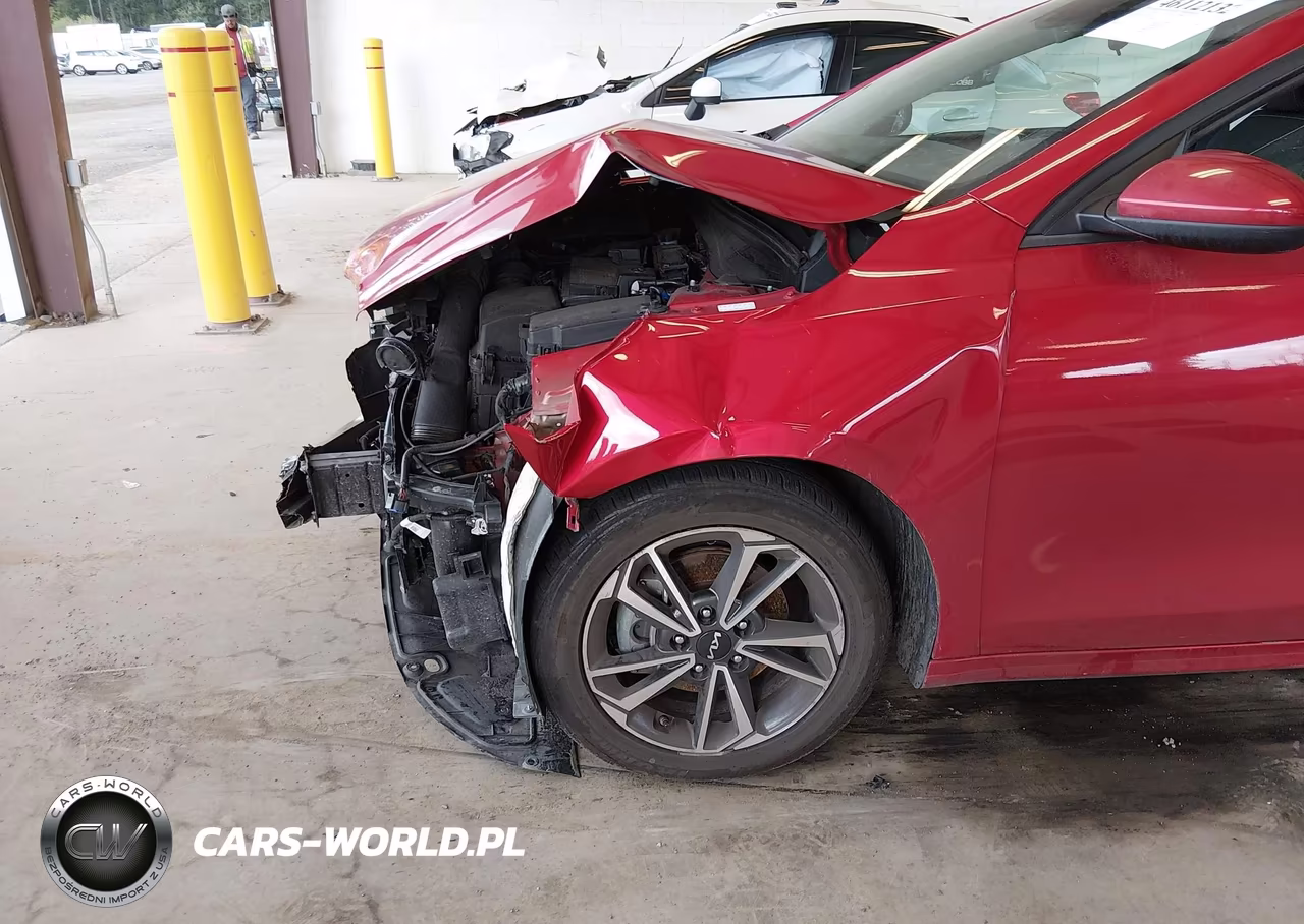 2023 Kia Forte Lxs VIN:3KPF24AD8PE611229 - 6