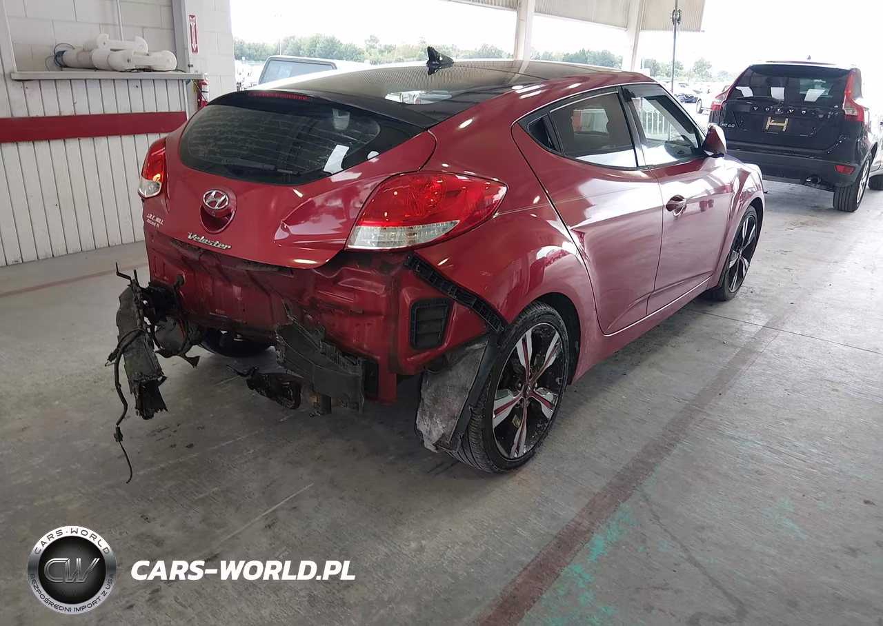 2017 Hyundai Veloster Value Edition VIN:KMHTC6AD4HU317319 - 4