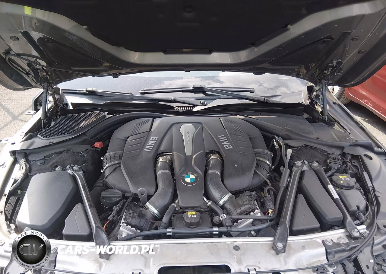 2018 BMW Alpina B7 xDrive VIN:WBA7F2C55JG424876 - 10
