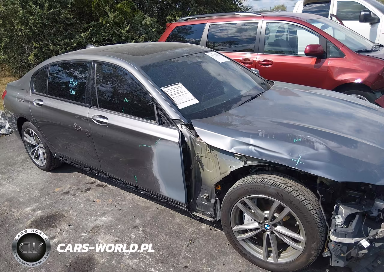 2018 BMW Alpina B7 xDrive VIN:WBA7F2C55JG424876 - 14