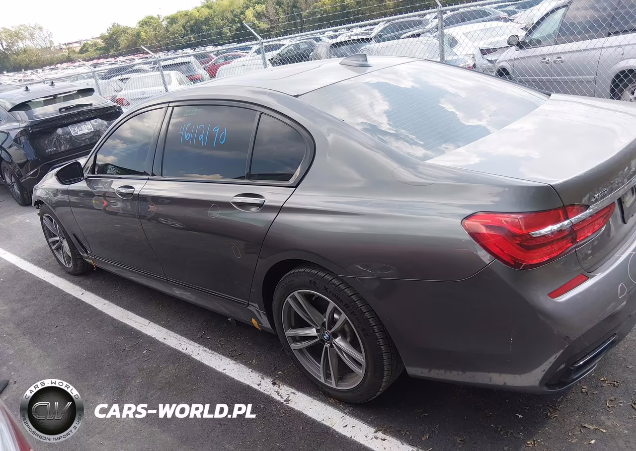 2018 BMW Alpina B7 xDrive VIN:WBA7F2C55JG424876 - 15