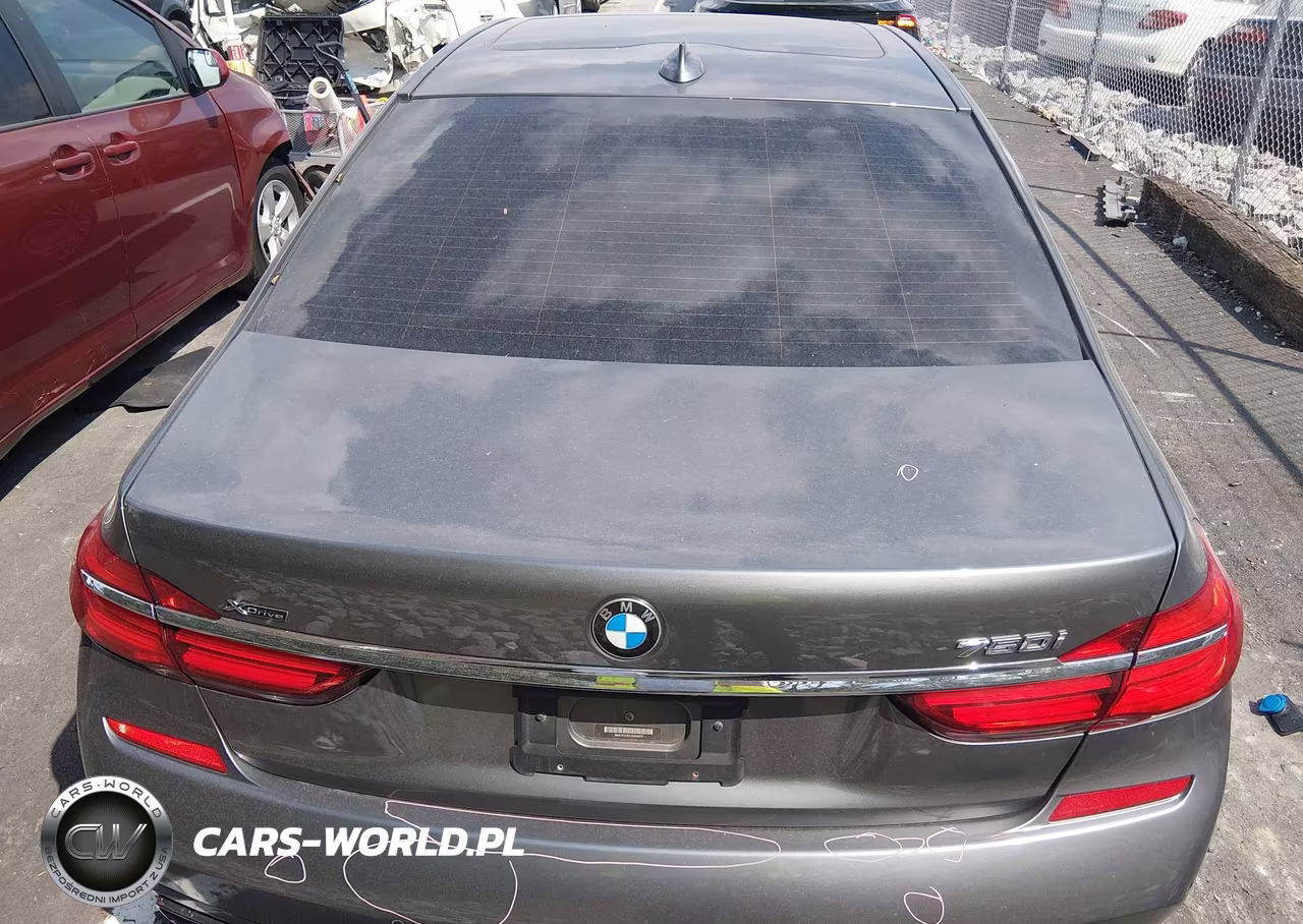 2018 BMW Alpina B7 xDrive VIN:WBA7F2C55JG424876 - 17