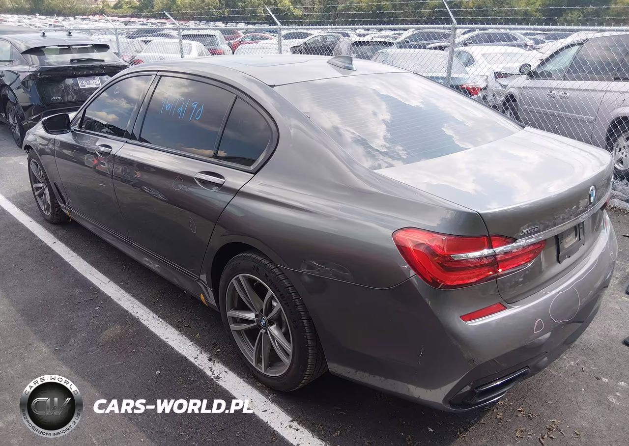 2018 BMW Alpina B7 xDrive VIN:WBA7F2C55JG424876 - 3