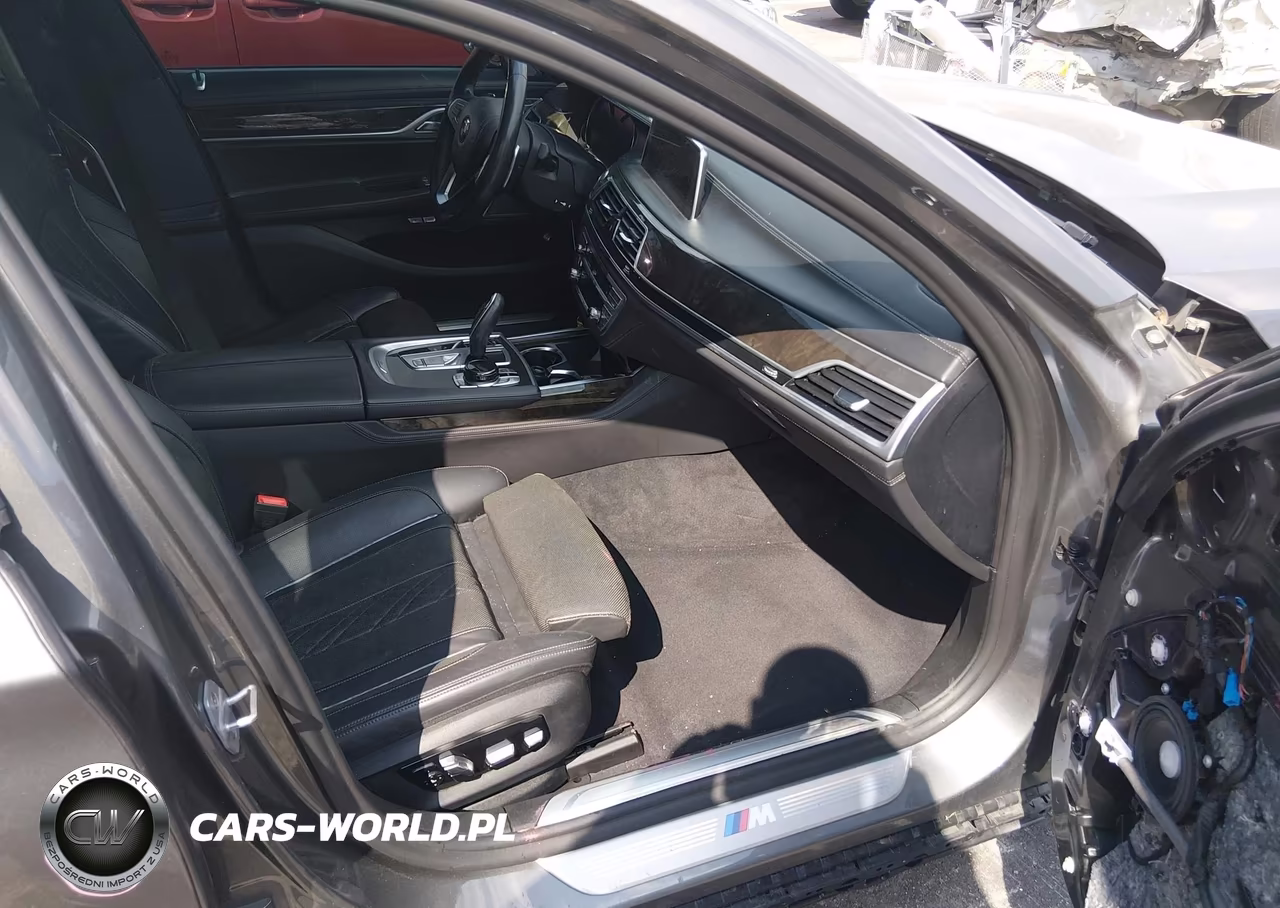 2018 BMW Alpina B7 xDrive VIN:WBA7F2C55JG424876 - 5