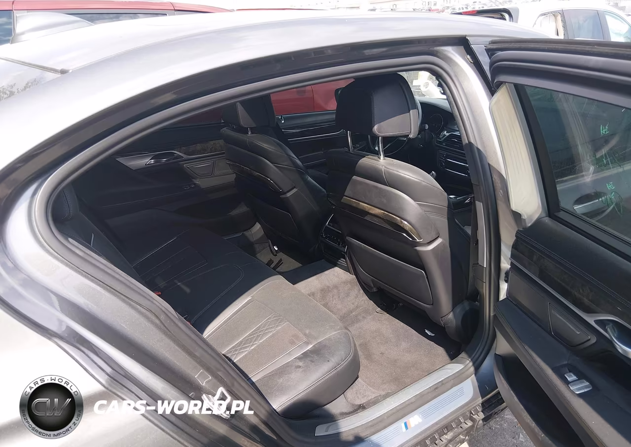 2018 BMW Alpina B7 xDrive VIN:WBA7F2C55JG424876 - 8