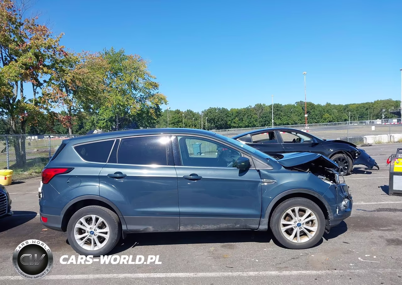 2019 Ford Escape Se VIN:1FMCU9GD2KUA10017 - 13