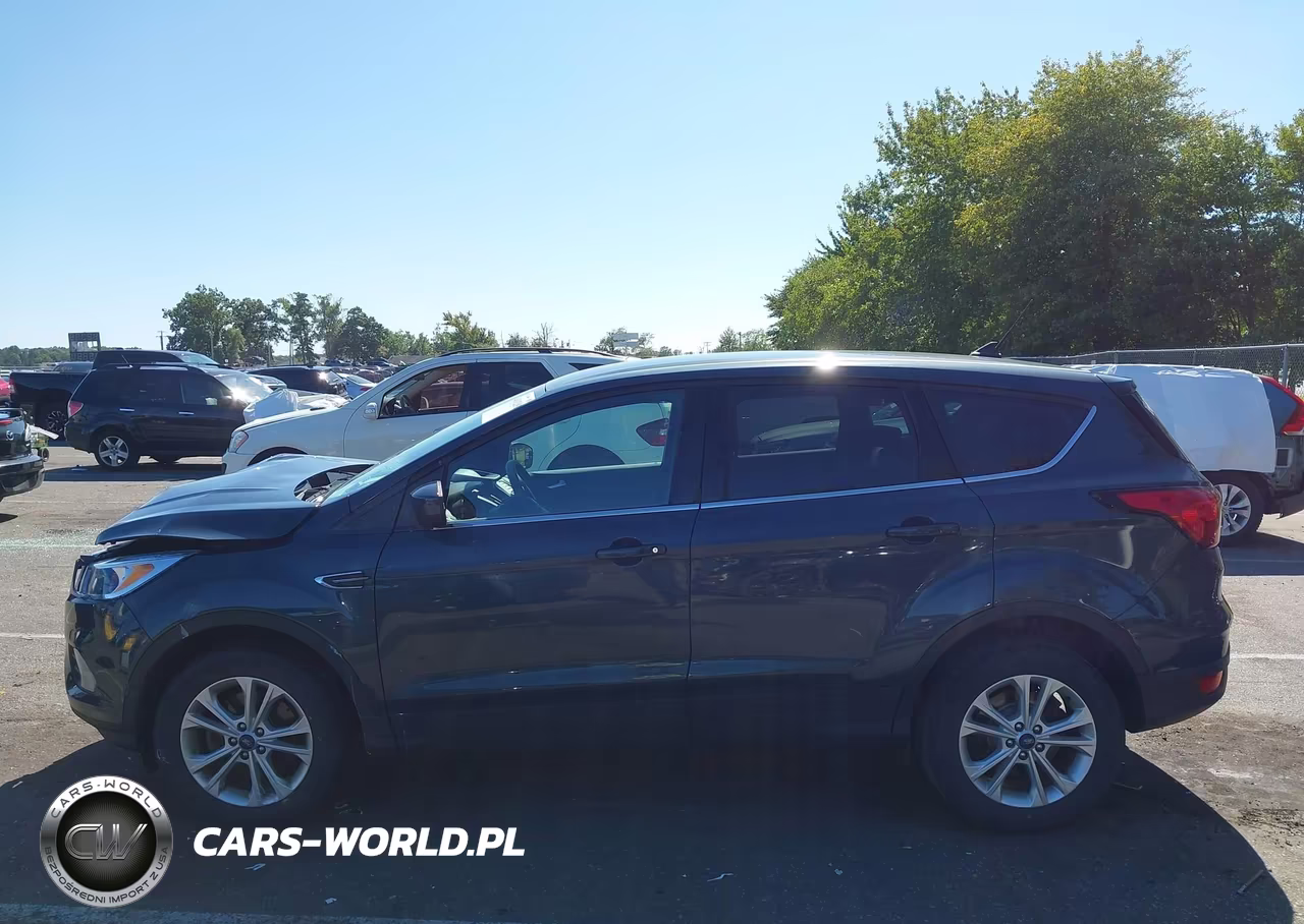 2019 Ford Escape Se VIN:1FMCU9GD2KUA10017 - 14