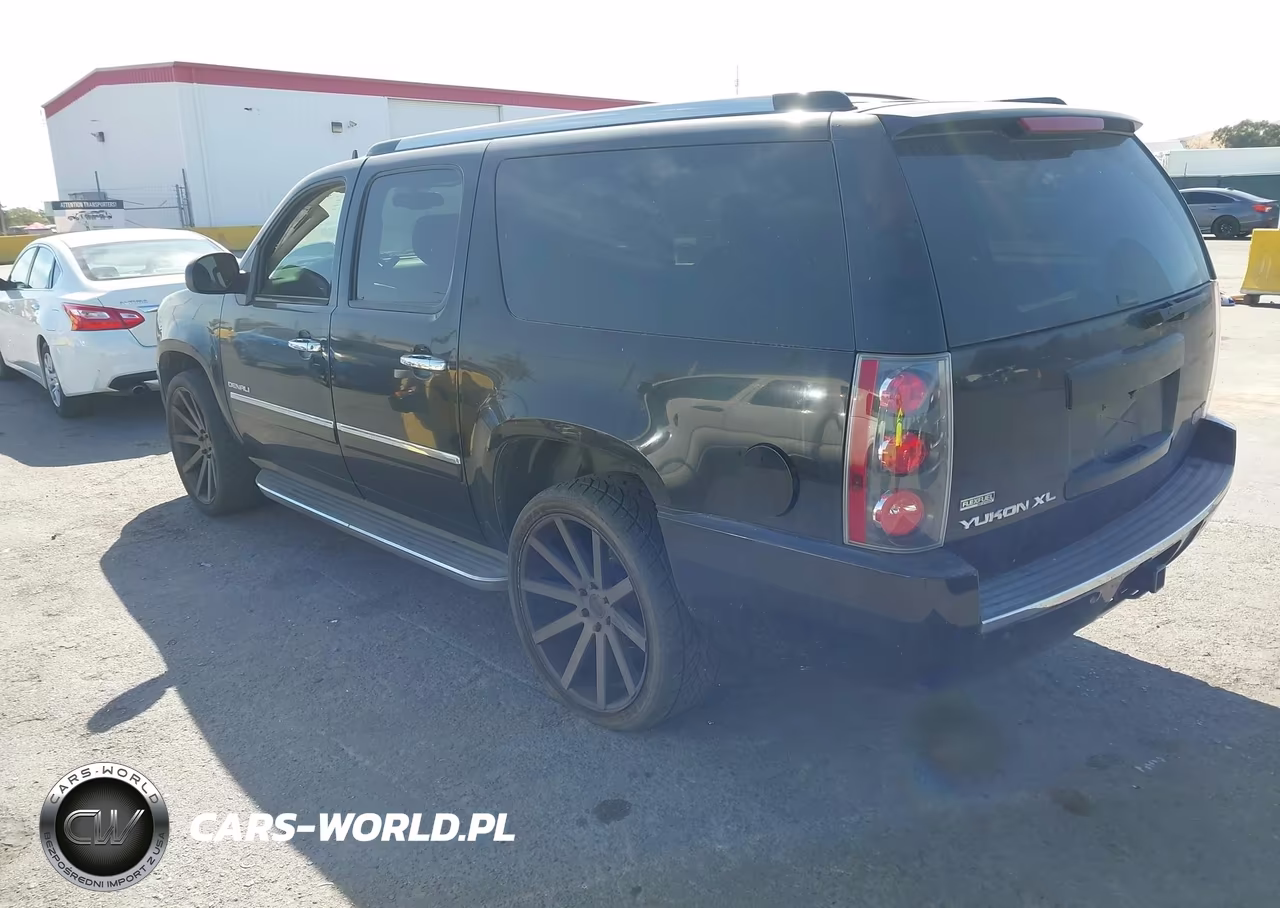 2011 GMC Yukon Xl 1500 Denali VIN:1GKS2MEF8BR400270 - 3
