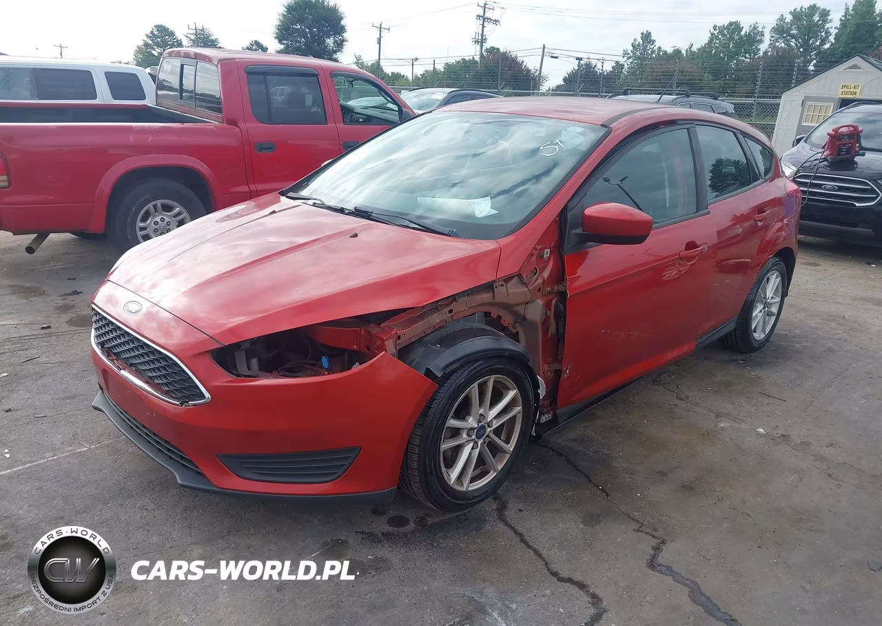 2018 Ford Focus Se VIN:1FADP3K26JL307417 - 2