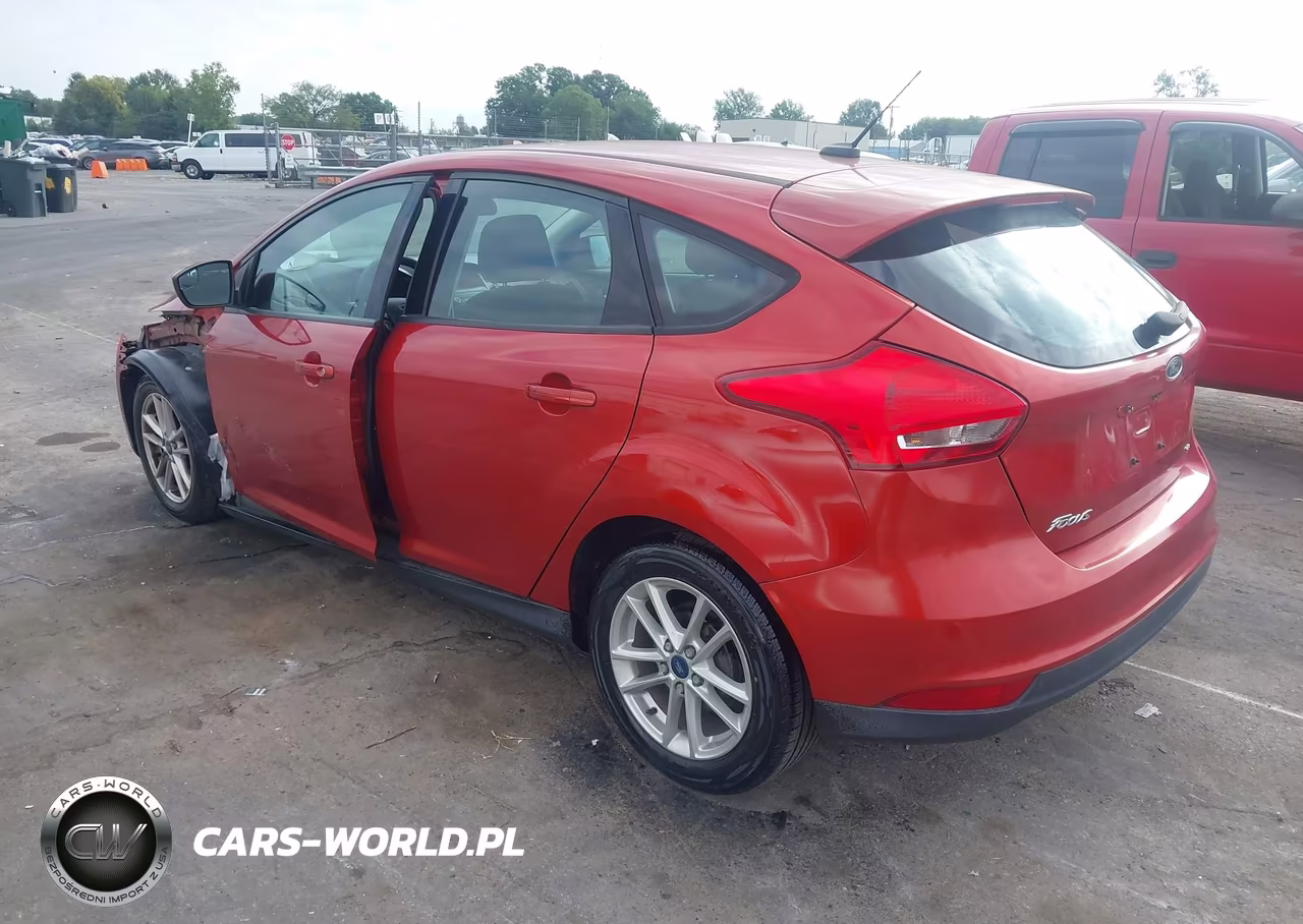 2018 Ford Focus Se VIN:1FADP3K26JL307417 - 3