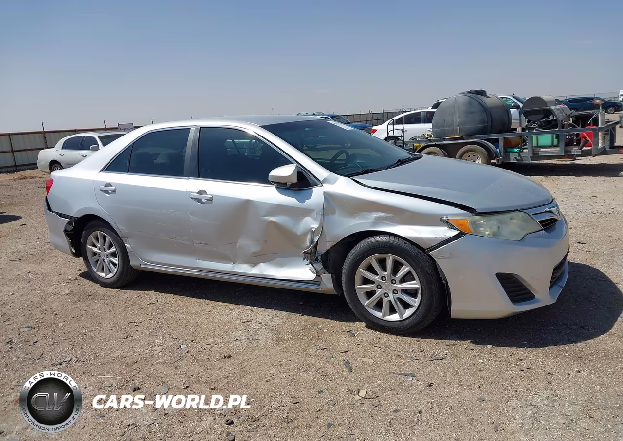 2012 Toyota Camry Le VIN:4T1BF1FK7CU069850 - 14