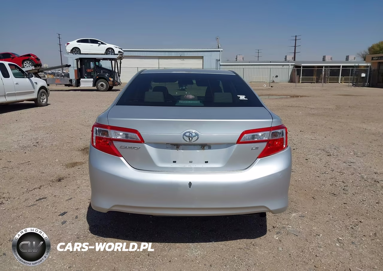 2012 Toyota Camry Le VIN:4T1BF1FK7CU069850 - 17