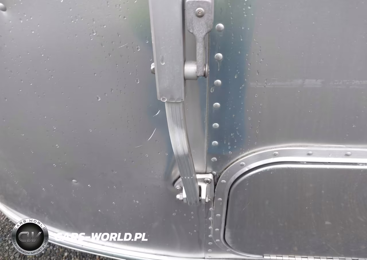 2022 Airstream Other VIN:1STC9YP29NJ559266 - 12