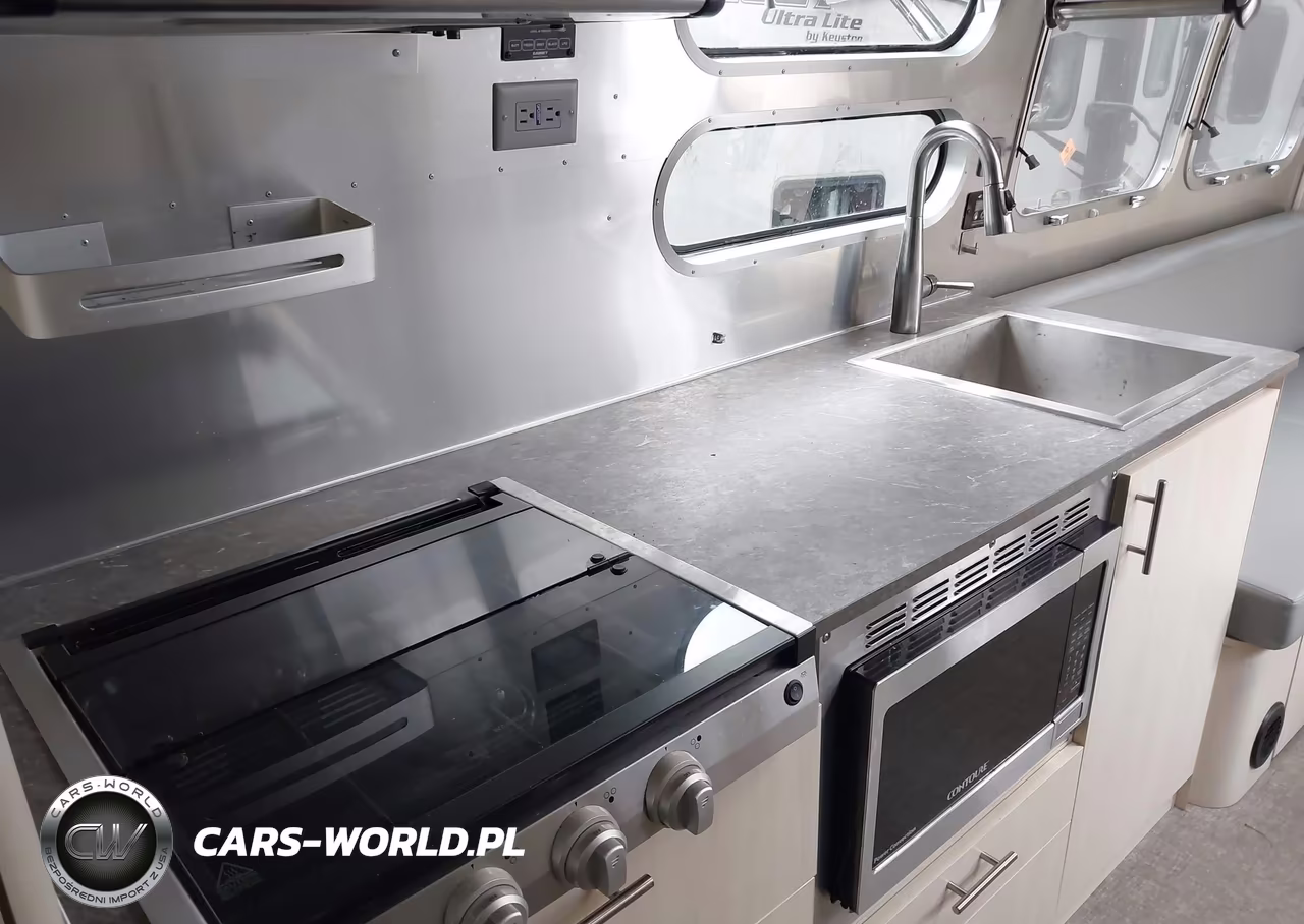 2022 Airstream Other VIN:1STC9YP29NJ559266 - 16
