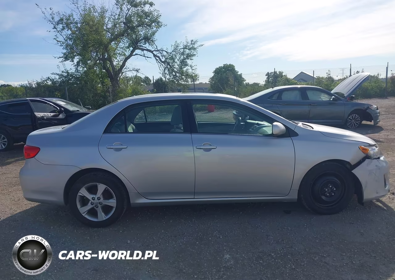 2013 Toyota Corolla Le VIN:2T1BU4EE7DC995817 - 13