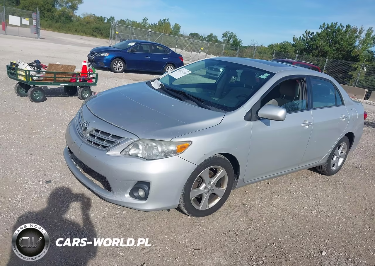 2013 Toyota Corolla Le VIN:2T1BU4EE7DC995817 - 2
