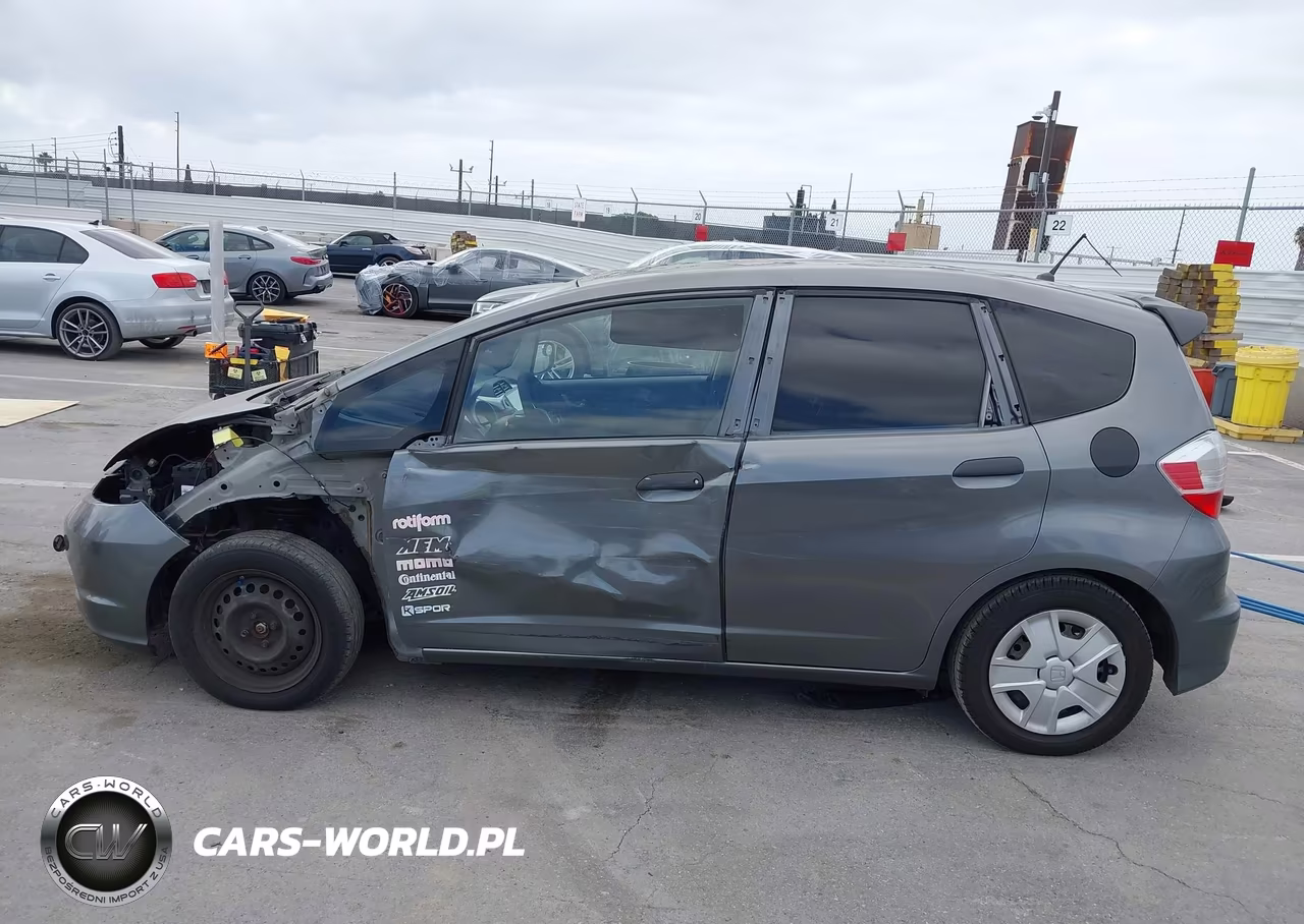 2013 Honda Fit VIN:JHMGE8H31DC026574 - 15