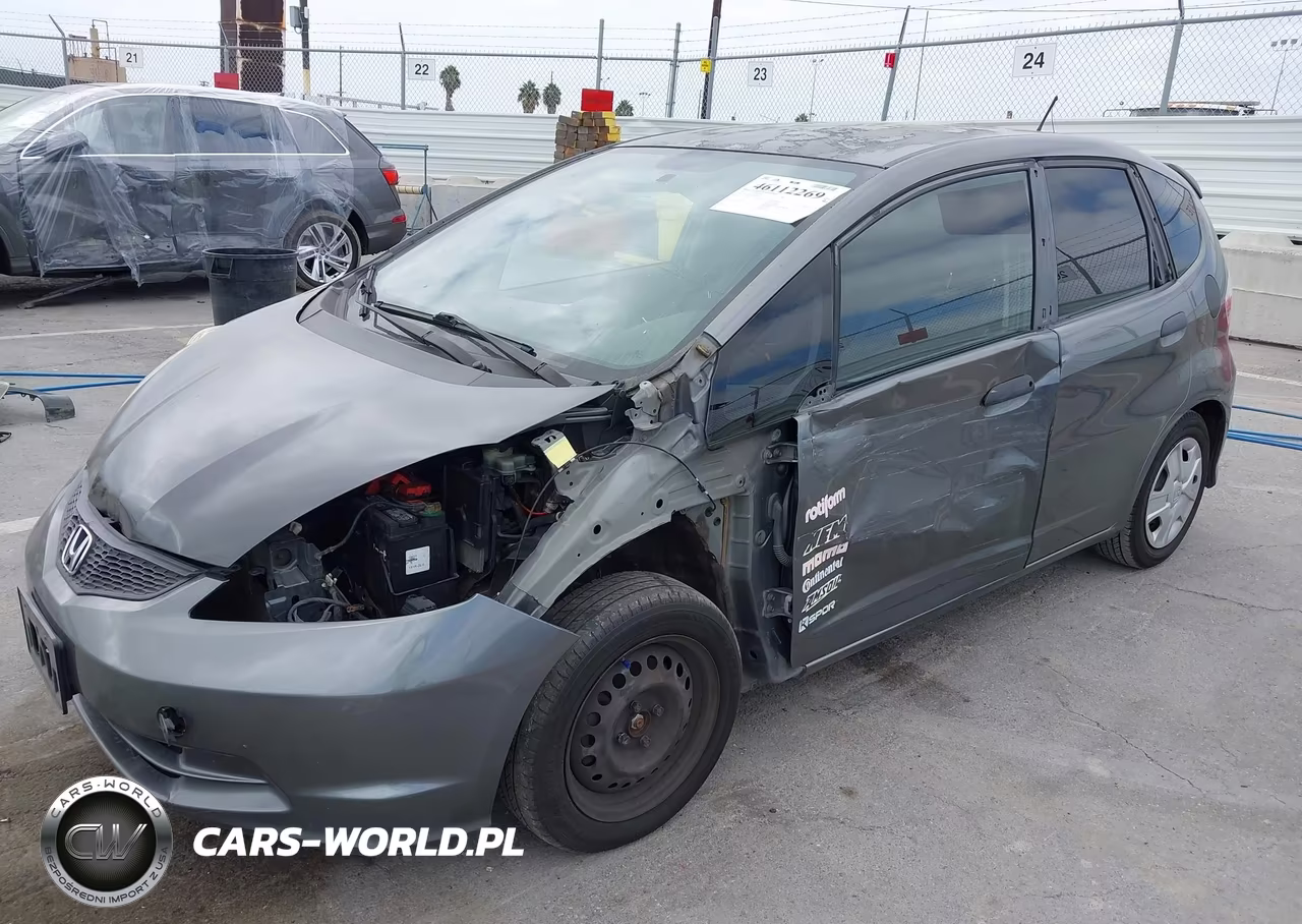 2013 Honda Fit VIN:JHMGE8H31DC026574 - 6