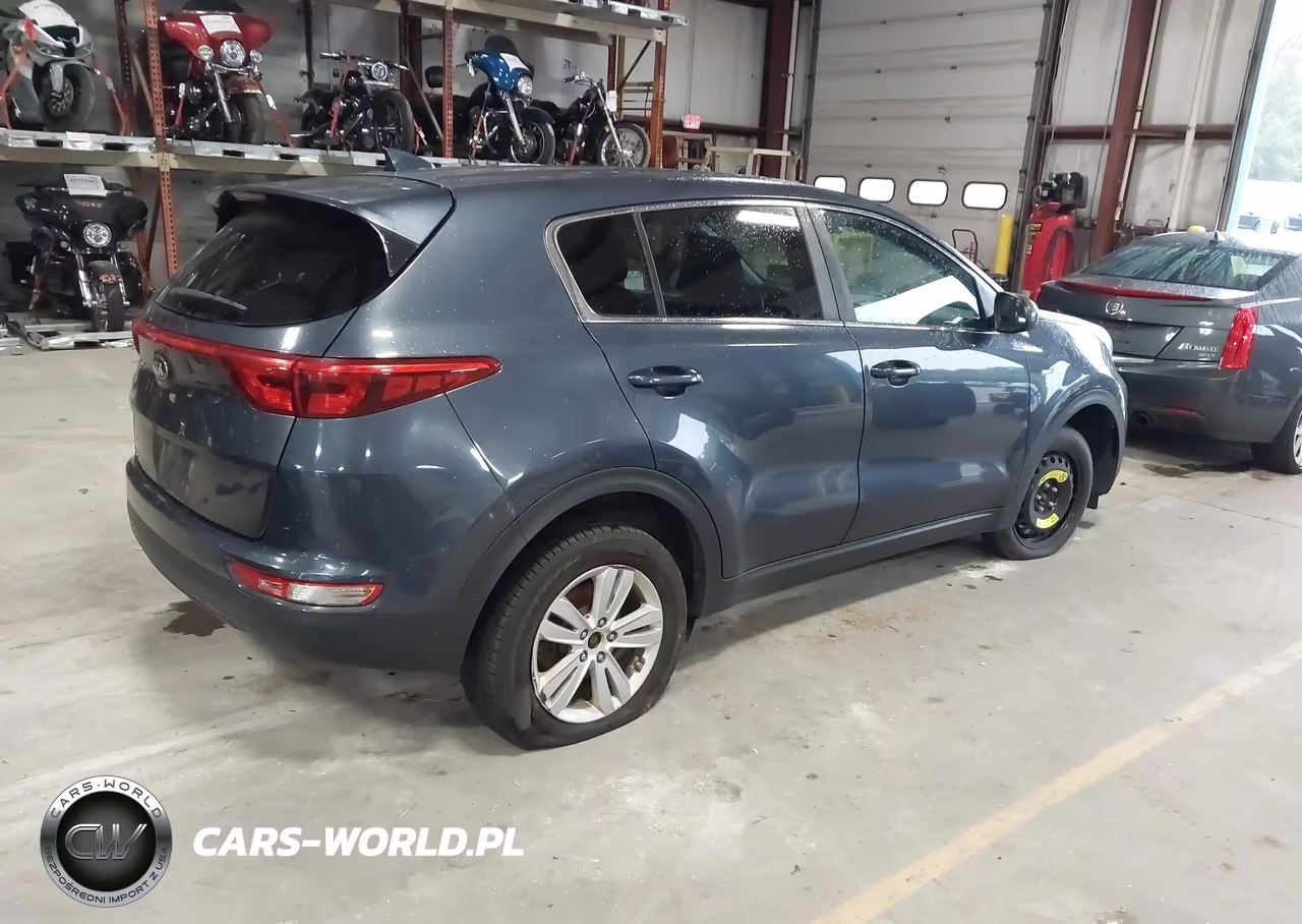 2018 Kia Sportage Lx VIN:KNDPMCAC5J7333025 - 4