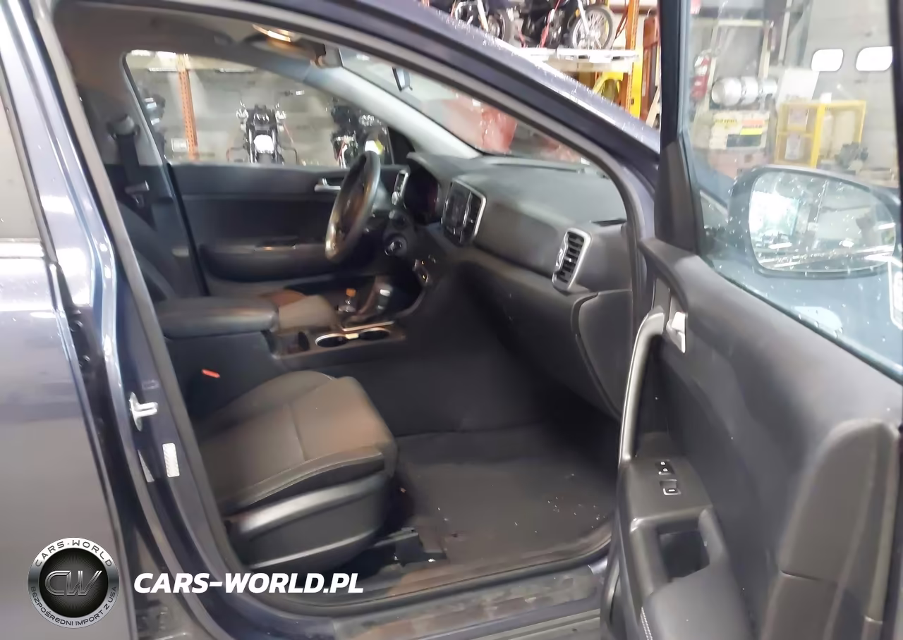 2018 Kia Sportage Lx VIN:KNDPMCAC5J7333025 - 5