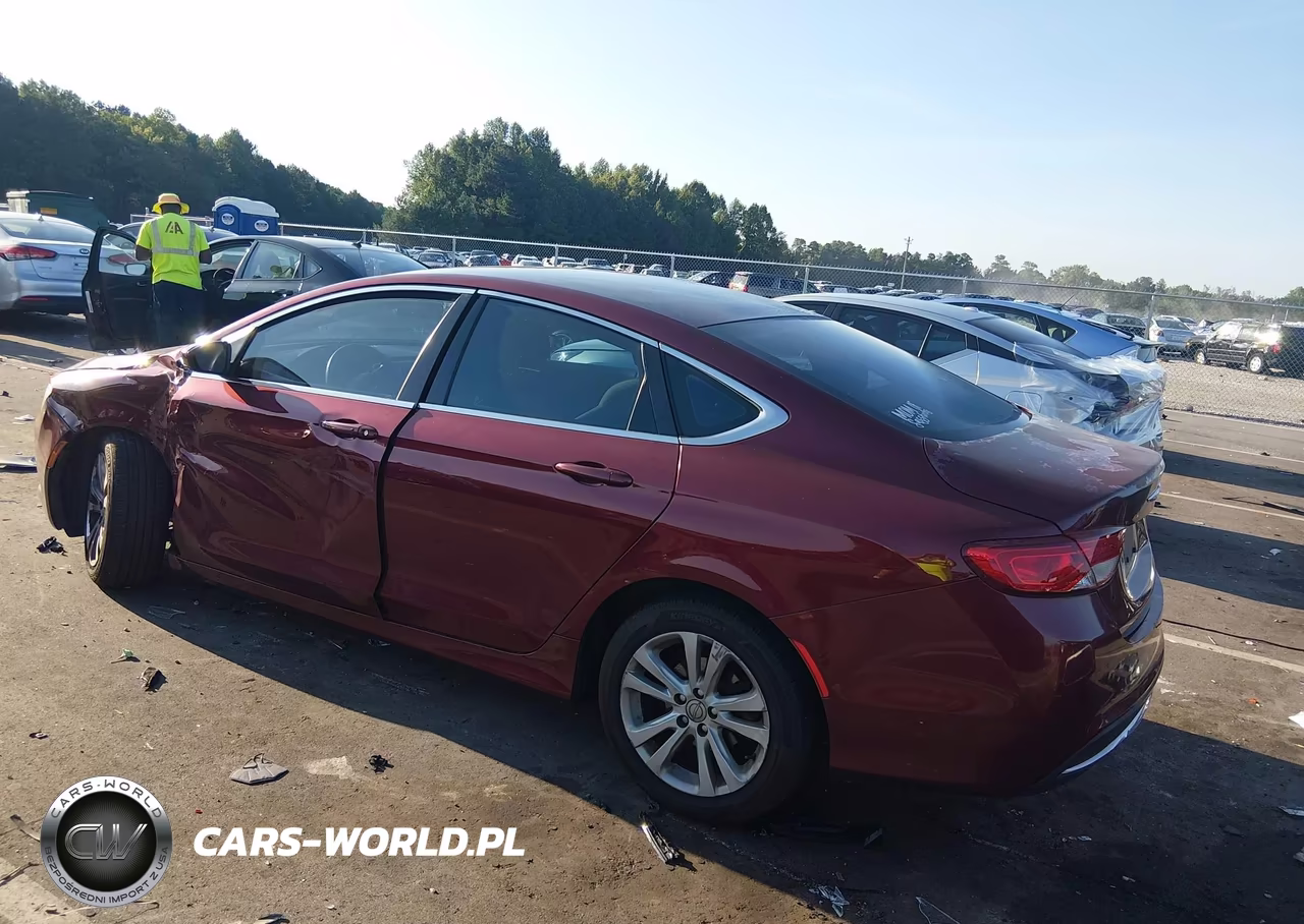 2016 Chrysler 200 Limited VIN:1C3CCCAB4GN150930 - 3