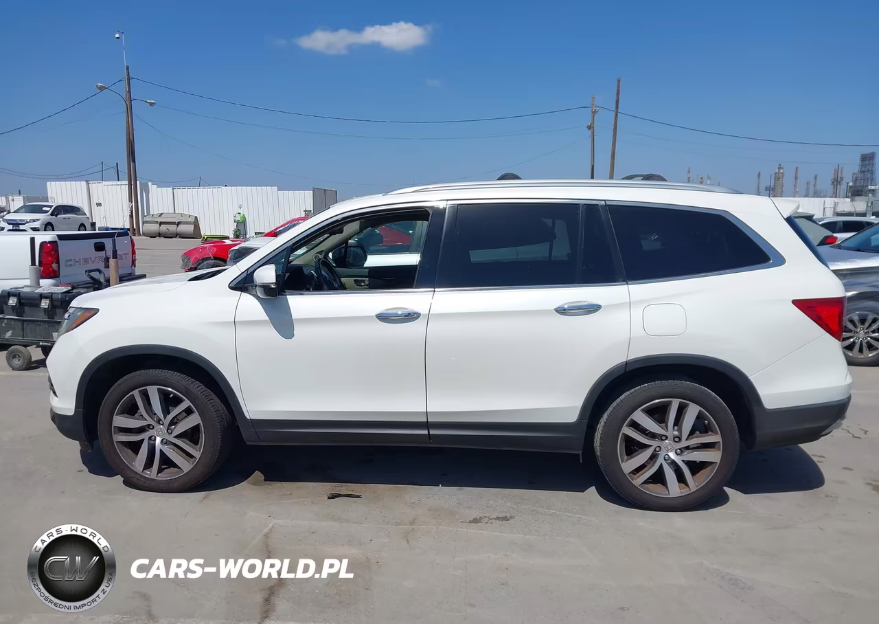 2016 Honda Pilot Touring VIN:5FNYF6H9XGB127860 - 14