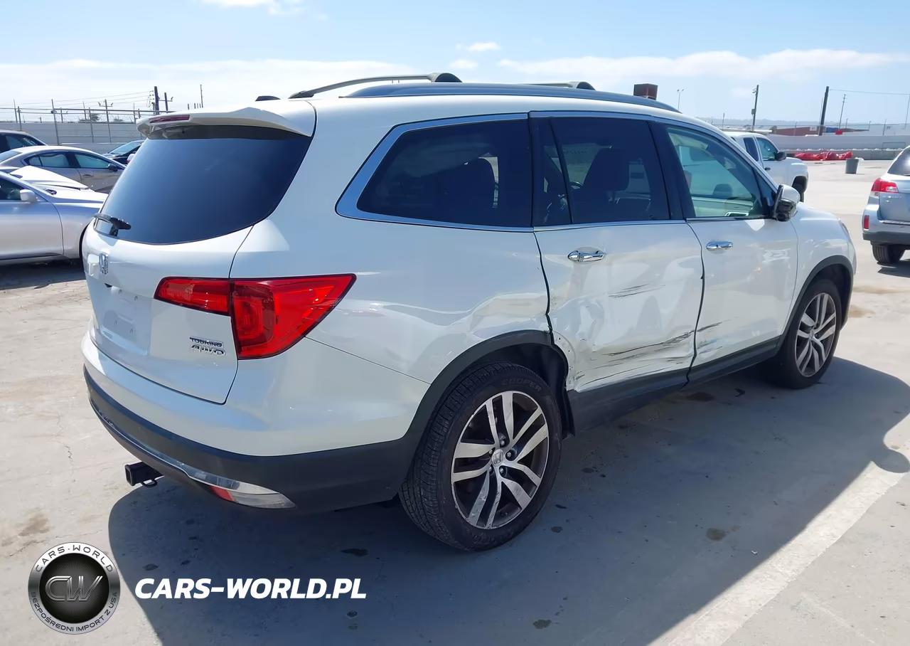 2016 Honda Pilot Touring VIN:5FNYF6H9XGB127860 - 4