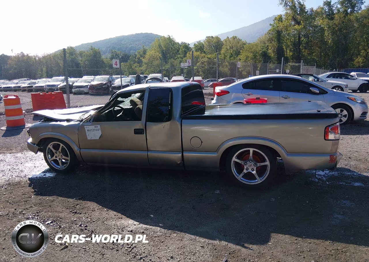2000 Chevrolet S-10 Ls VIN:1GCCS19W3YK300216 - 14