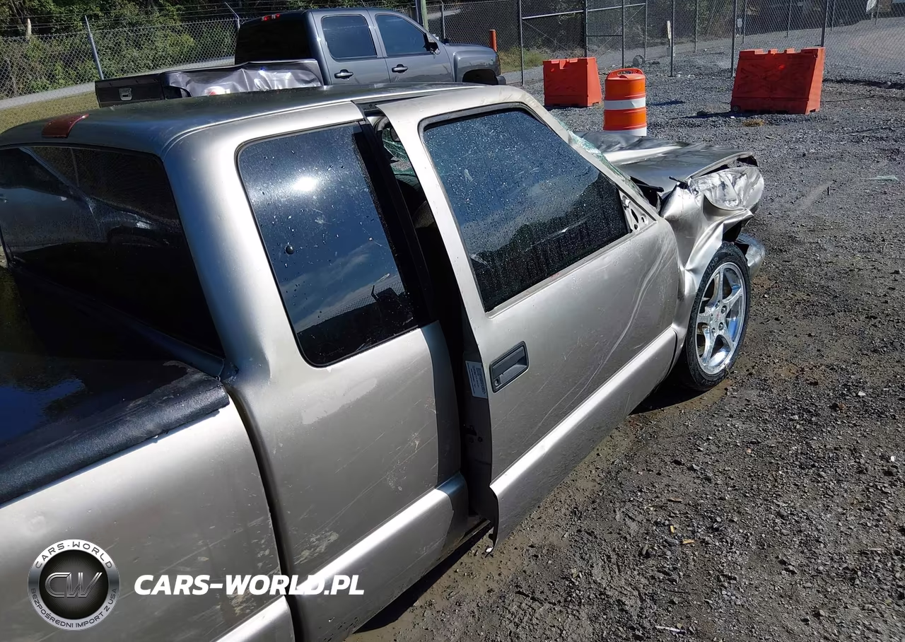 2000 Chevrolet S-10 Ls VIN:1GCCS19W3YK300216 - 19