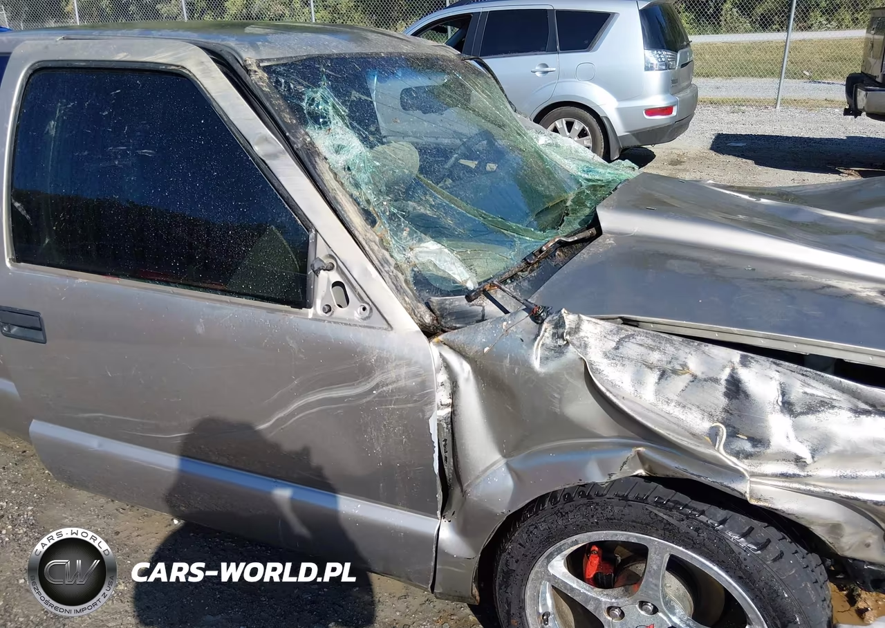 2000 Chevrolet S-10 Ls VIN:1GCCS19W3YK300216 - 20