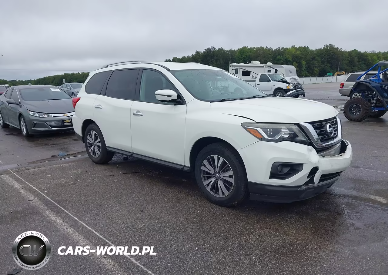 2017 Nissan Pathfinder Sv