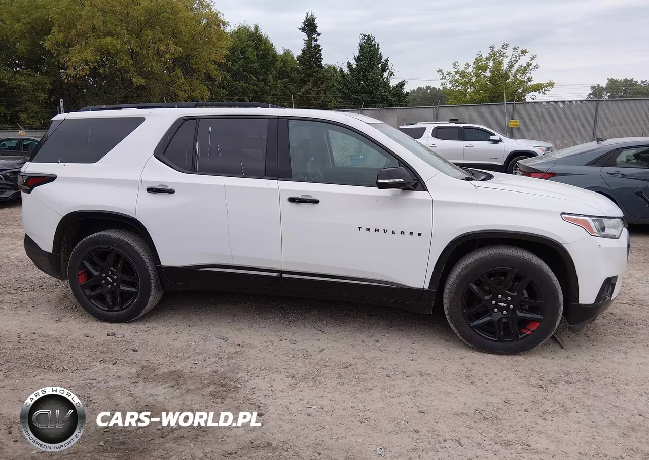 2019 Chevrolet Traverse Premier VIN:1GNEVKKW0KJ124858 - 13