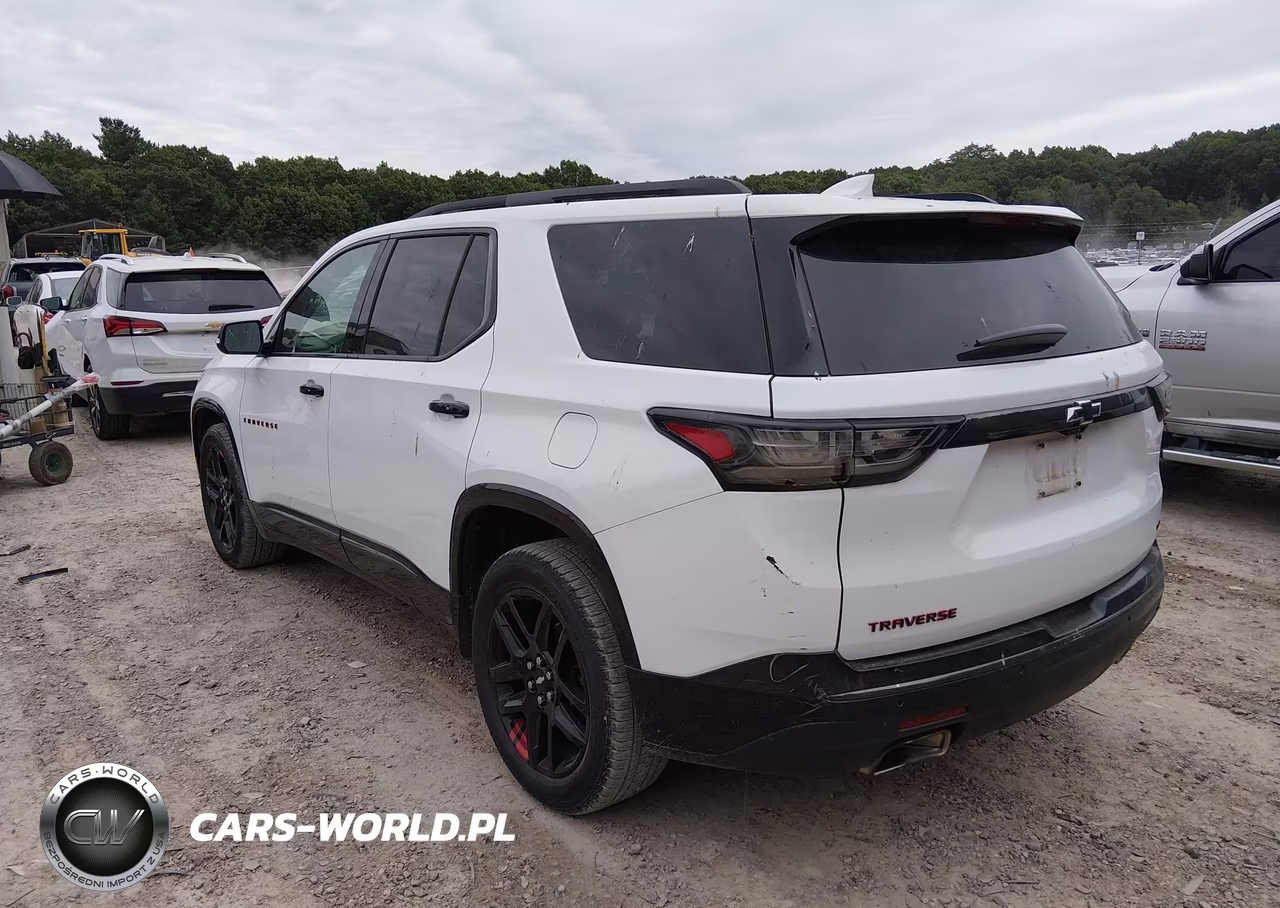 2019 Chevrolet Traverse Premier VIN:1GNEVKKW0KJ124858 - 3