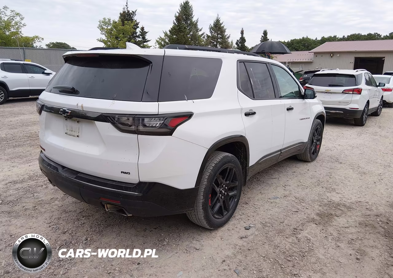 2019 Chevrolet Traverse Premier VIN:1GNEVKKW0KJ124858 - 4