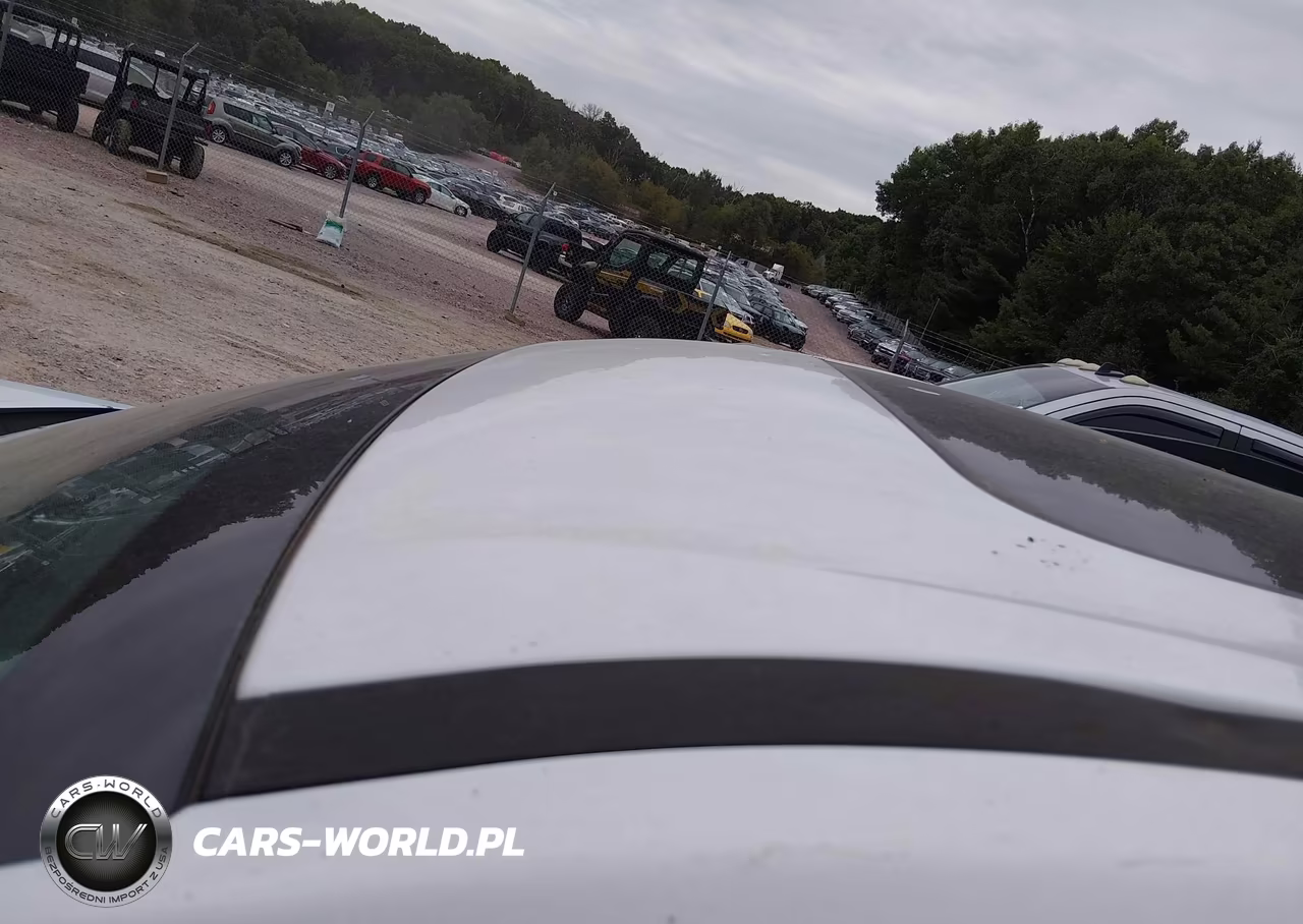 2019 Chevrolet Traverse Premier VIN:1GNEVKKW0KJ124858 - 6
