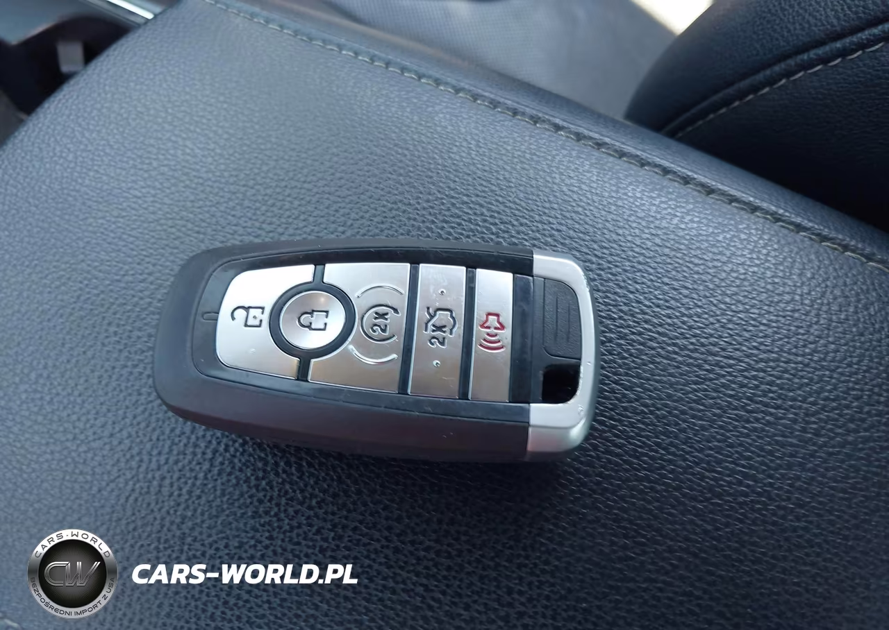 2019 Ford Fusion Titanium VIN:3FA6P0D97KR182450 - 11