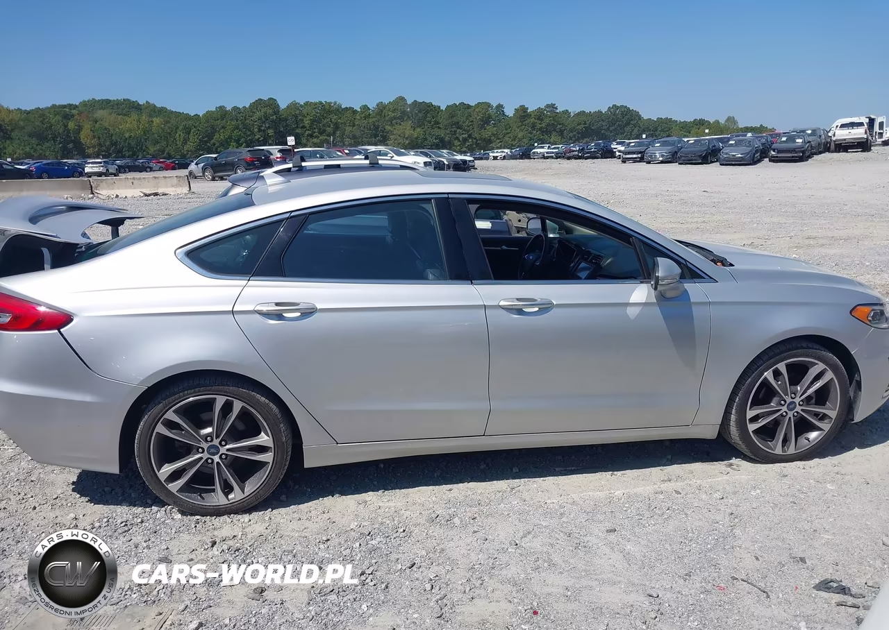 2019 Ford Fusion Titanium VIN:3FA6P0D97KR182450 - 13