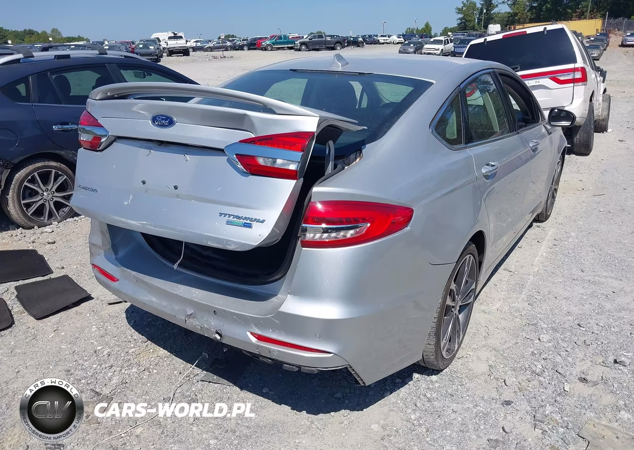 2019 Ford Fusion Titanium VIN:3FA6P0D97KR182450 - 4