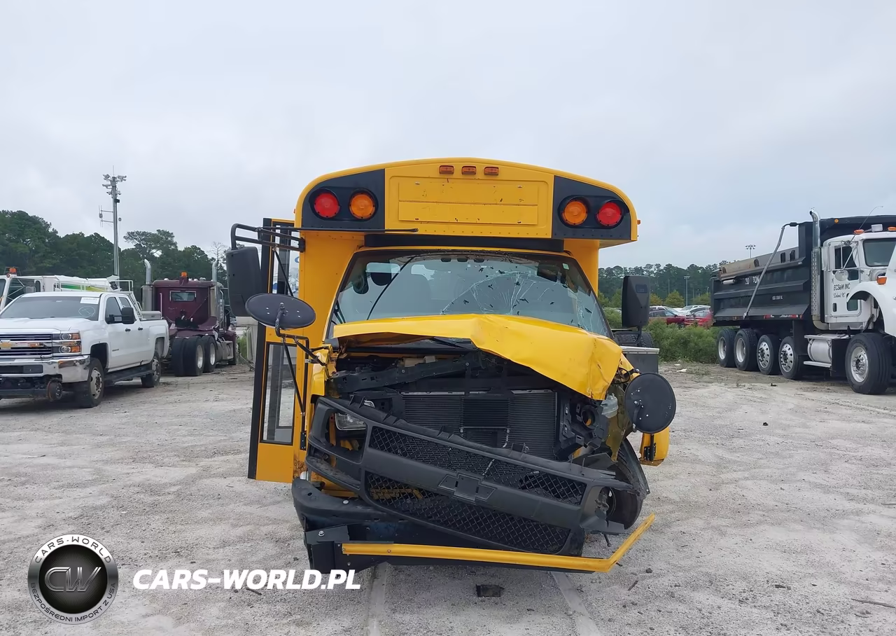 2009 Chevrolet Express Cutaway Work Van VIN:1GBJG31K591115089 - 15