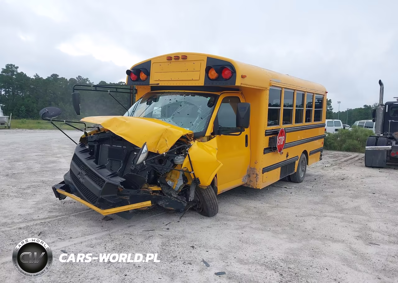 2009 Chevrolet Express Cutaway Work Van VIN:1GBJG31K591115089 - 2